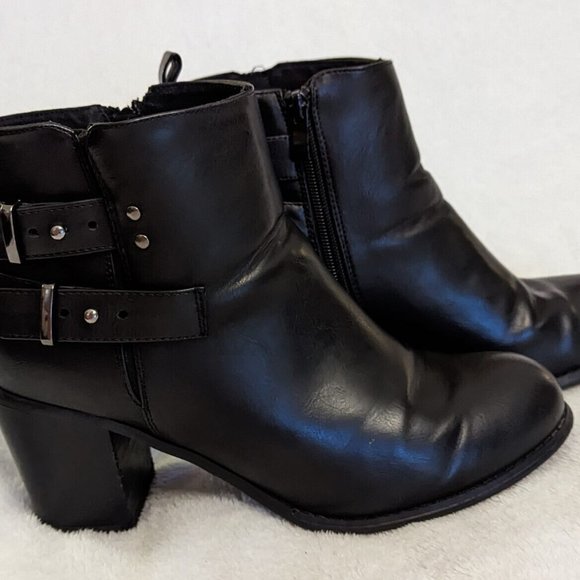 Torrid 9W Ankle Bootie Black Faux Leather Buckle Straps 3" Chunky Heel - Picture 5 of 15